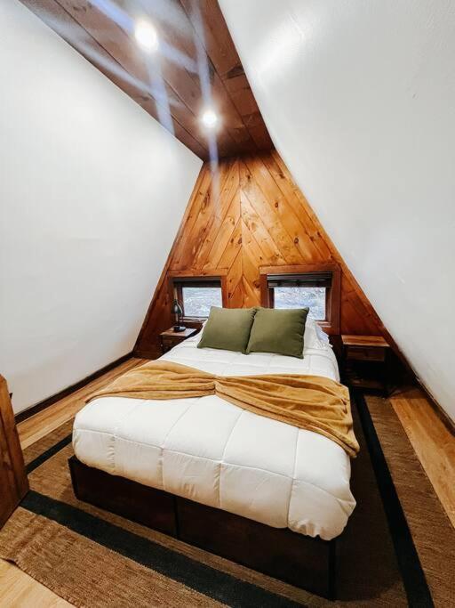 New! Cozy & Modern A-Frame In The Woods W/Hot Tub Villa Tamworth Екстериор снимка