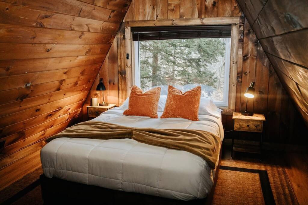 New! Cozy & Modern A-Frame In The Woods W/Hot Tub Villa Tamworth Екстериор снимка